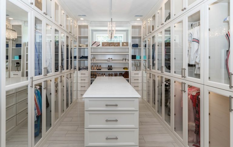 My dream closet – Living with Dana